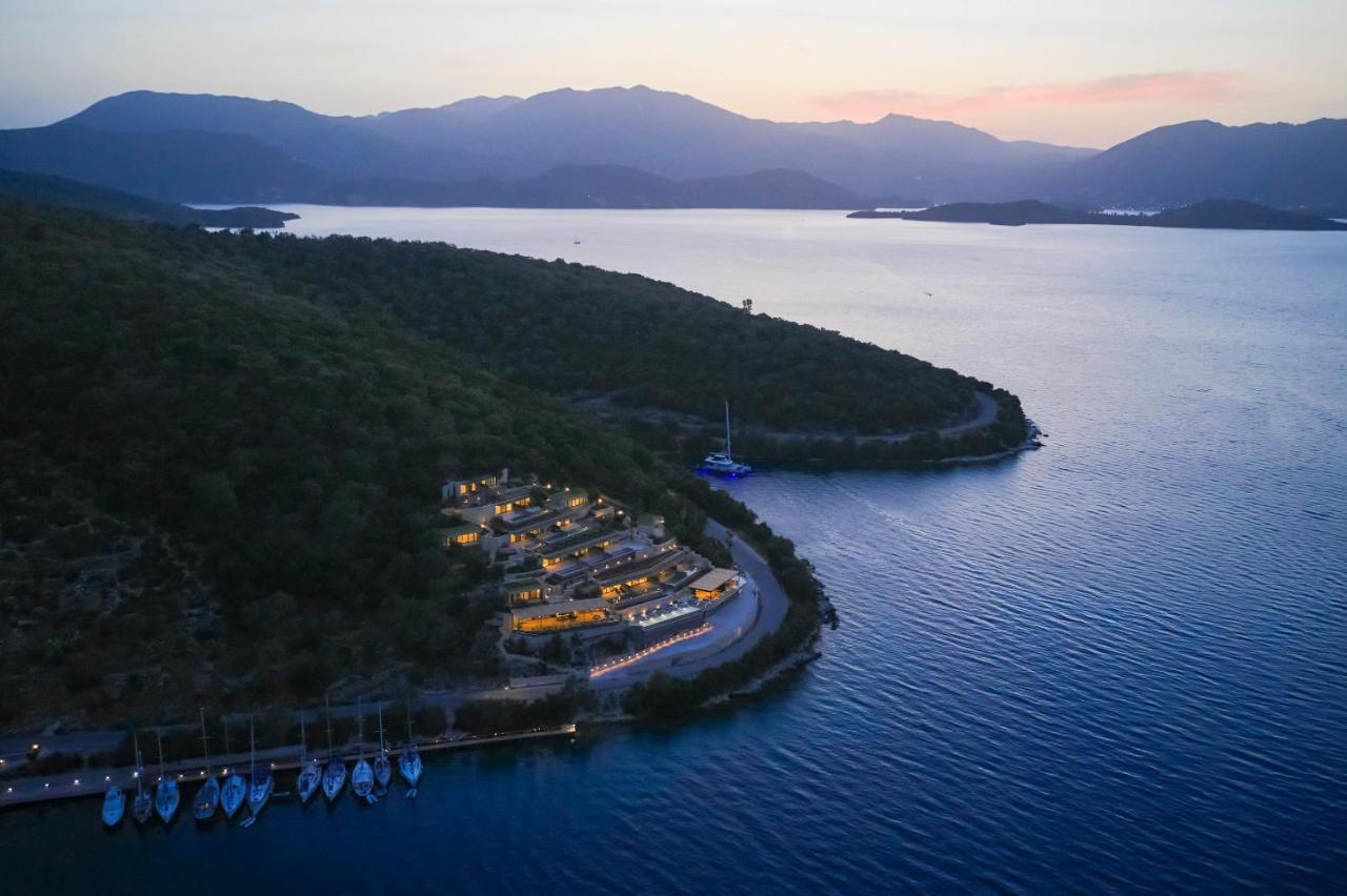 Готель Azur Retreat Spartokhorion Екстер'єр фото